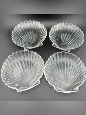 4 Arcoroc Coquillage clear glass scallop shell design plates. France. 5.5”